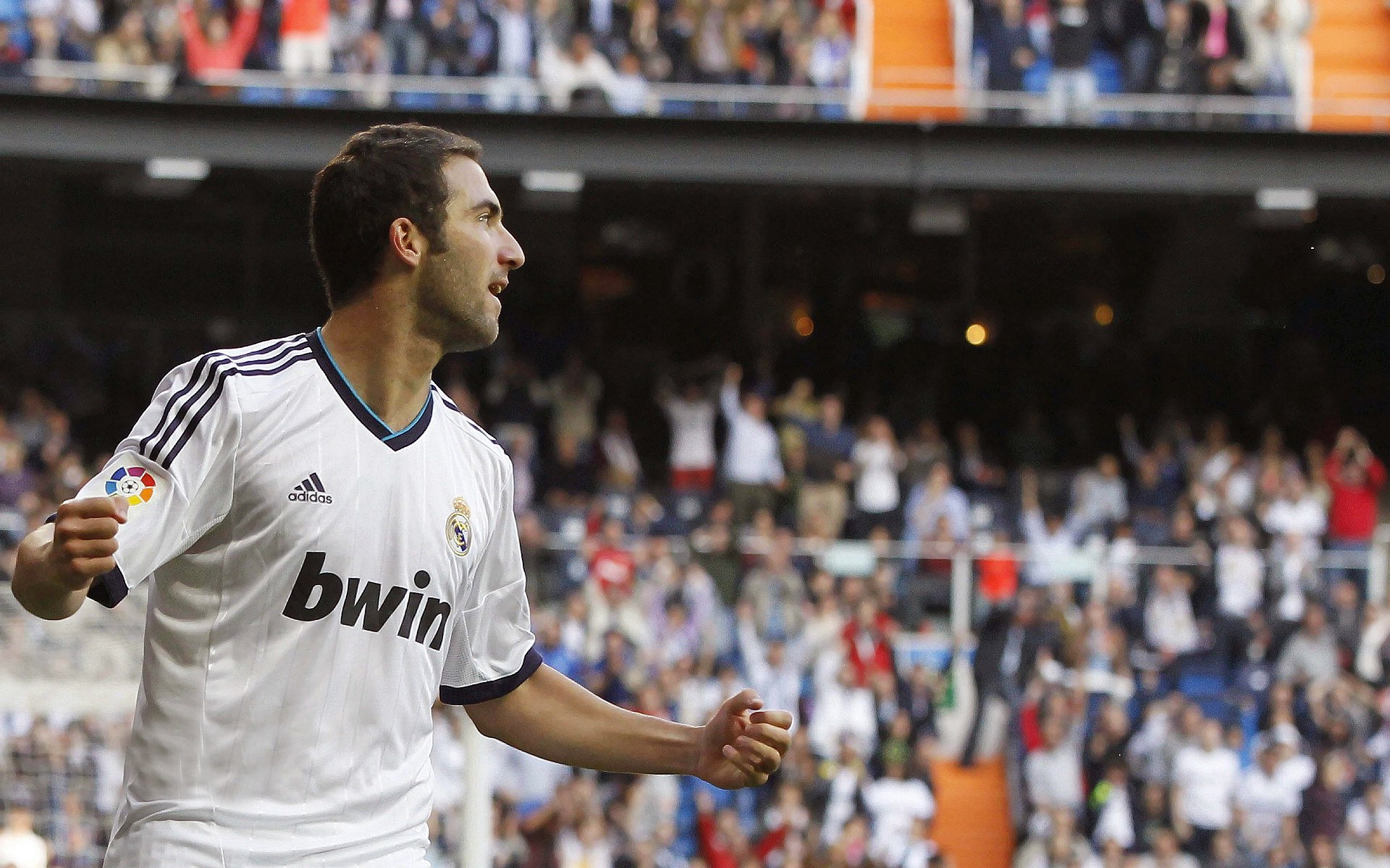 AYX官网-库里支持小球员参赛鼓励敢打敢拼，库里鼓励队友